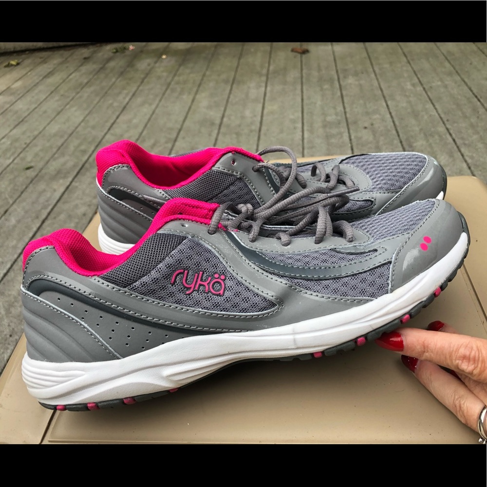 Ryka Dash 3 Walking Shoes Like New!
